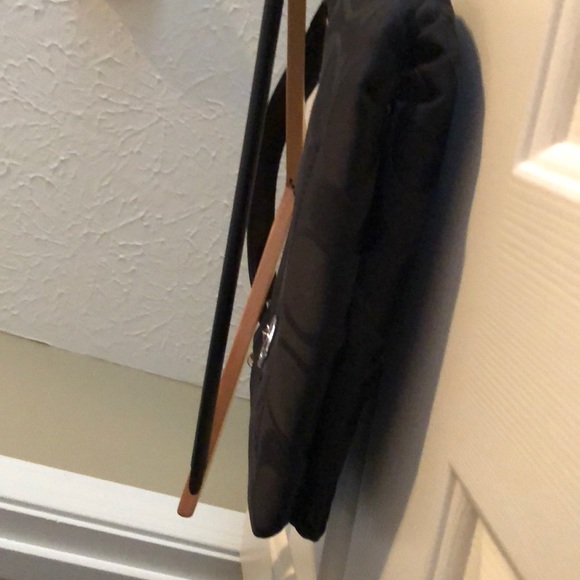 Coach shoulder purse - Picture 5 of 5